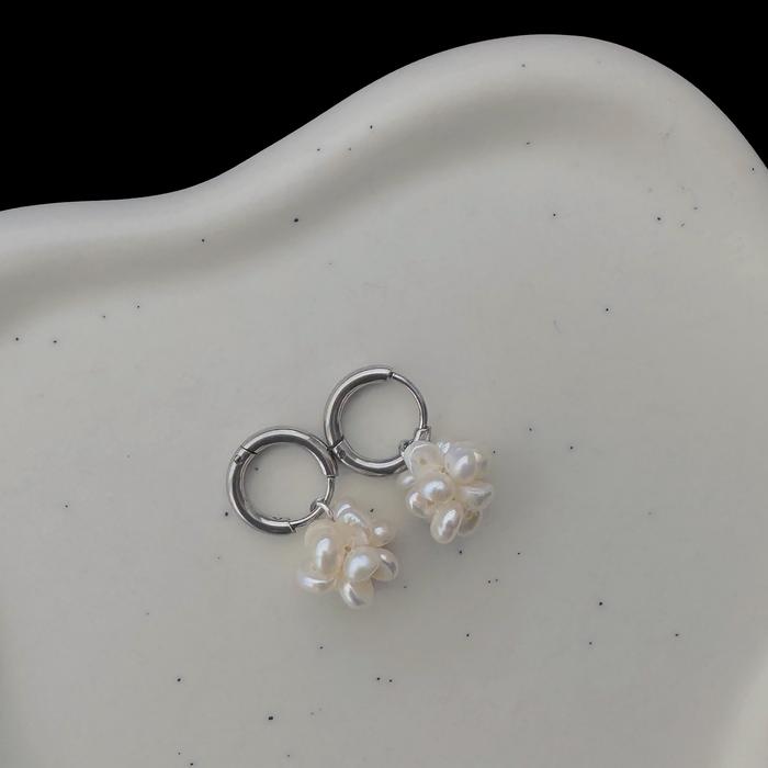 CHRISTINA earrings