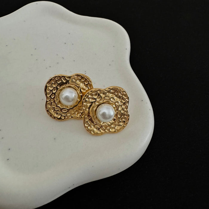 ROMANCE earrings