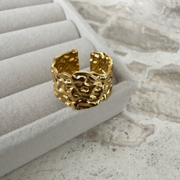 ARDOR ring