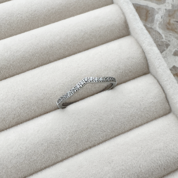 AVA ring