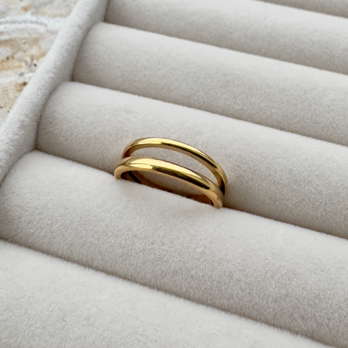 HAYLEY ring