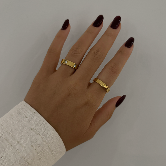 LUST ring