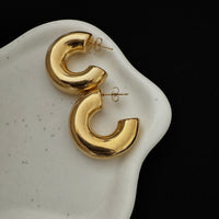 OLIVIA earrings